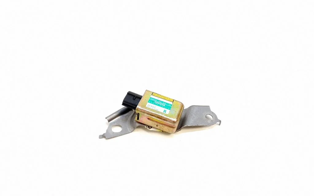 Turvapadja löögiandur 8983348010