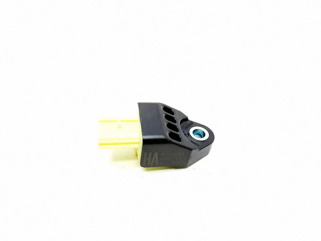 Drošības spilvenu trieciena sensors