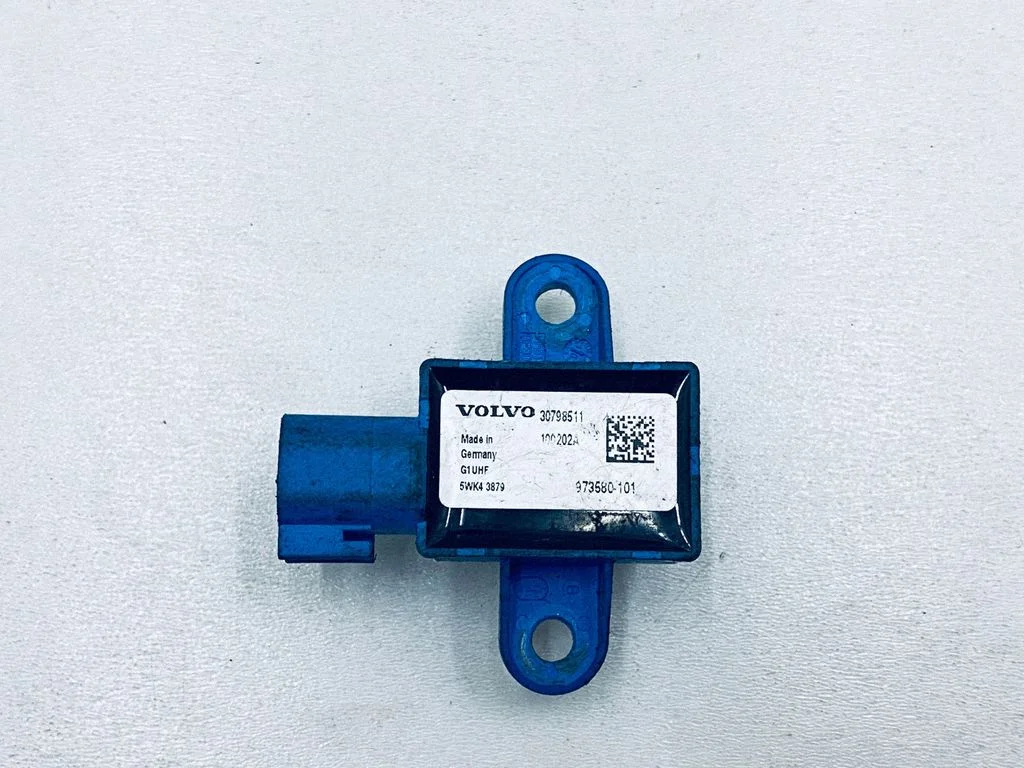 Drošības spilvenu trieciena sensors