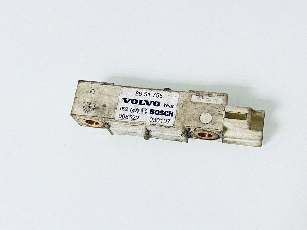 Airbag deployment crash/impact sensor – Volvo XC90 (2003-2006)