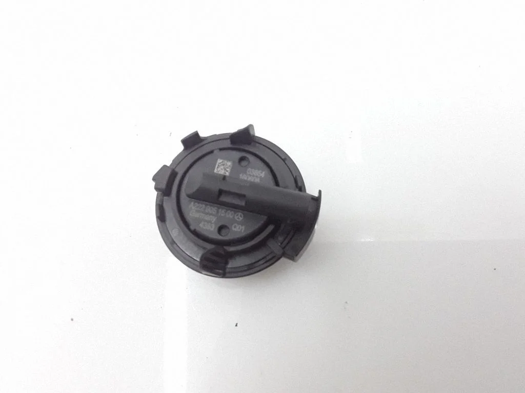 Airbag deployment crash/impact sensor – Mercedes-Benz C-Class W205 (2014-2021)