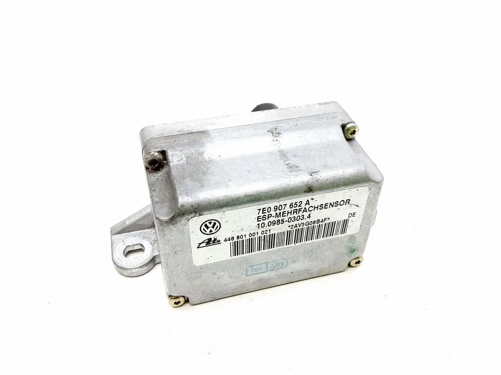 ESP acceleration yaw rate sensor – Volkswagen Touareg I (2002-2010)