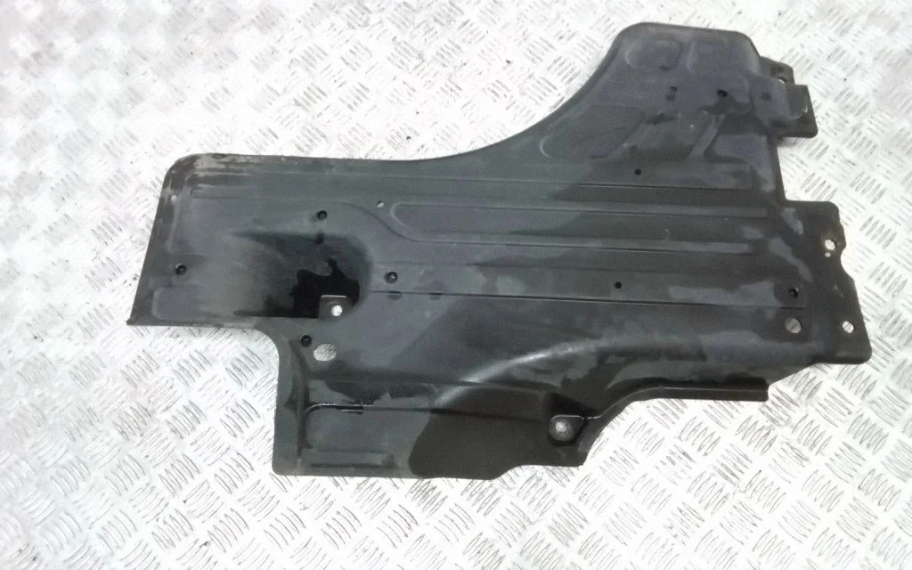 Rear underbody cover/under tray 30736340