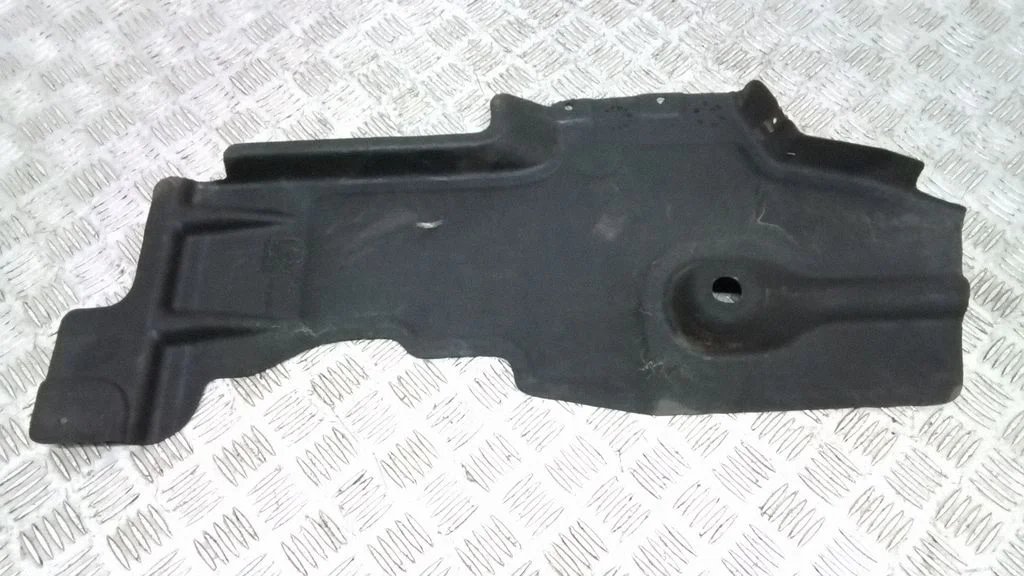 Rear underbody cover/under tray 31383377