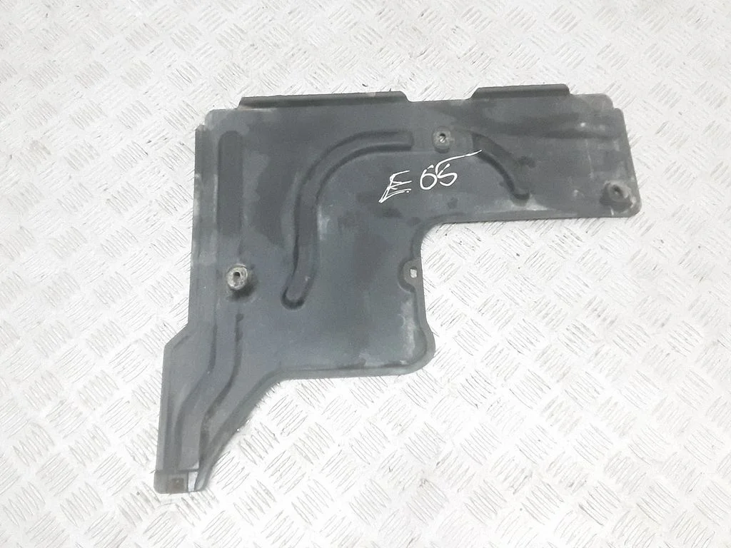 Rear underbody cover/under tray 7020537