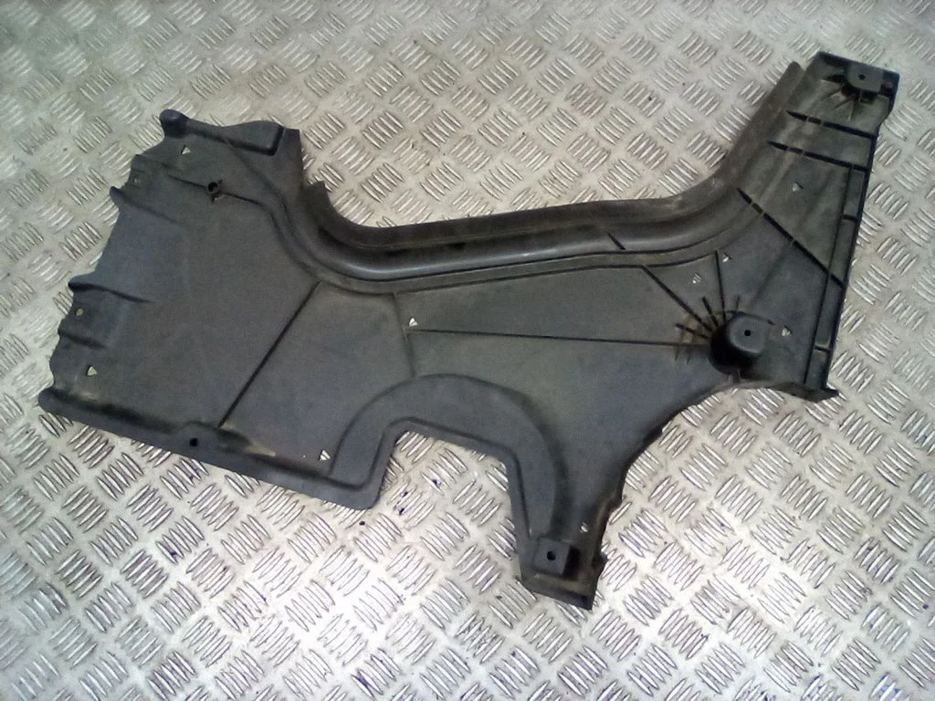 Tagavedrustuse põhjakaitse – BMW 5-seeria G30 G31 G38 (2016-)