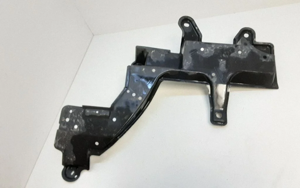 Rear underbody cover/under tray 5762876010