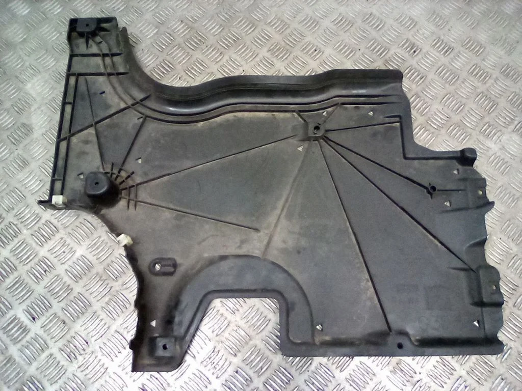 Tagavedrustuse põhjakaitse – BMW 5-seeria G30 G31 G38 (2016-)