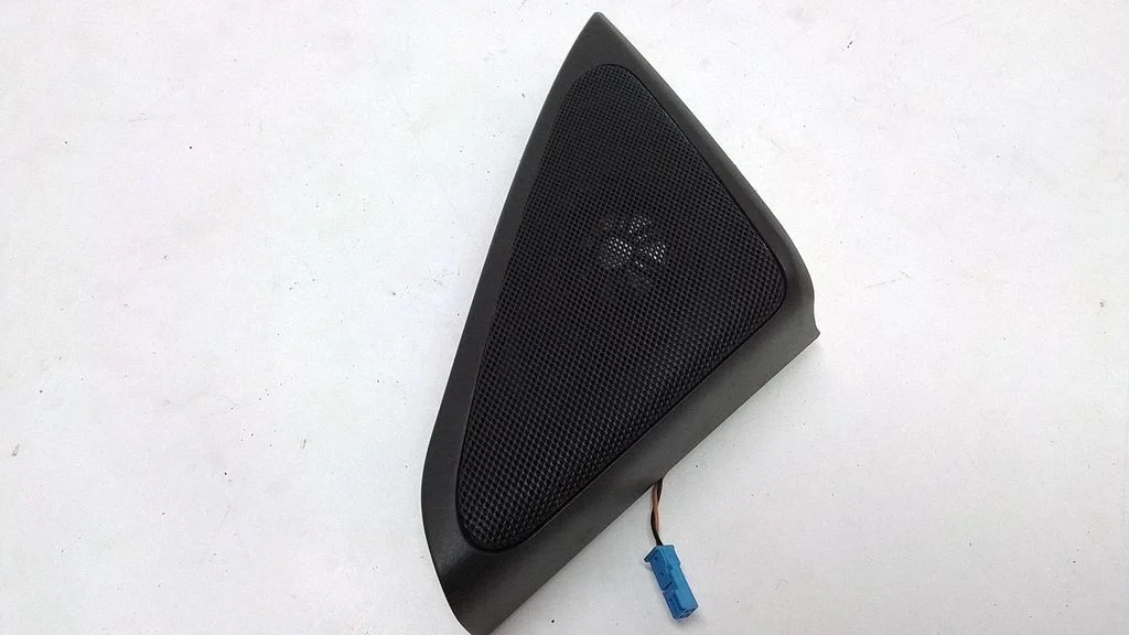 Front door high frequency speaker – BMW 7 Series F01 F02 F03 F04 (2008-2016)
