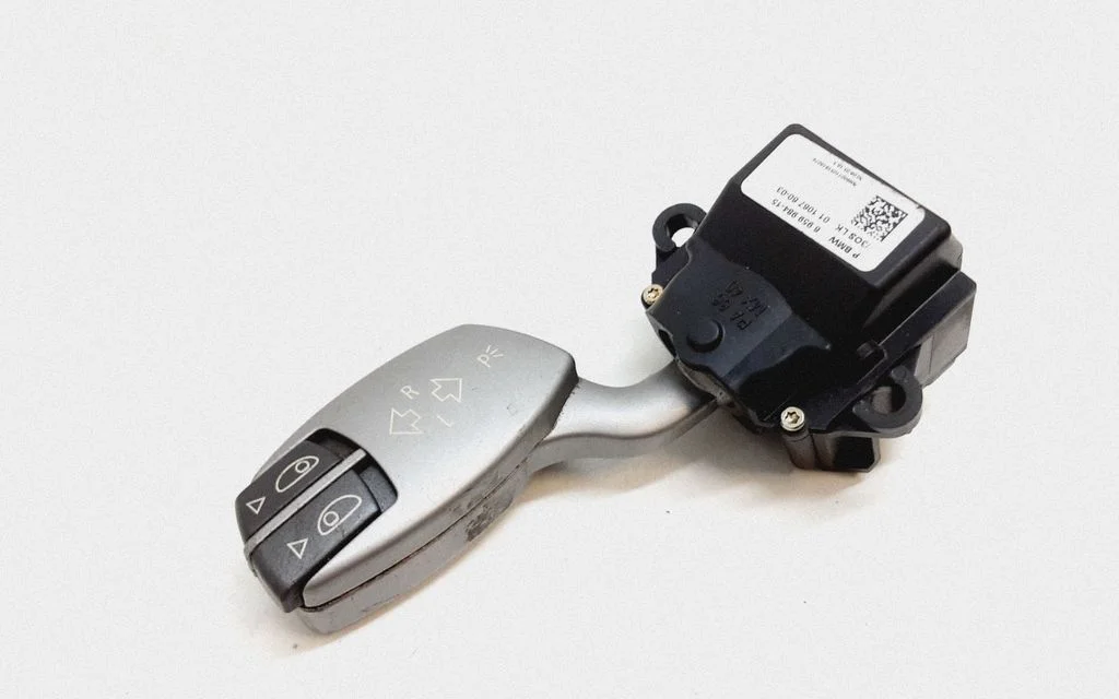Indicator stalk – BMW 7 Series E65 E66 (2001-2008)