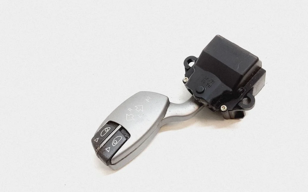 Indicator stalk – BMW 7 Series E65 E66 (2001-2008)
