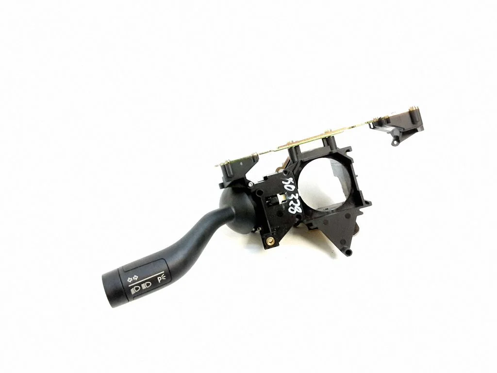 Indicator stalk – Volkswagen Touareg I (2002-2010)