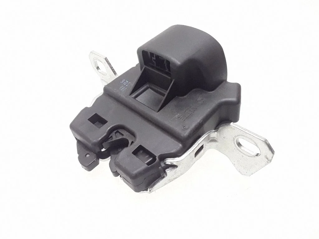Seat back rest lock catch – Mercedes-Benz C-Class W205 (2014-2021)
