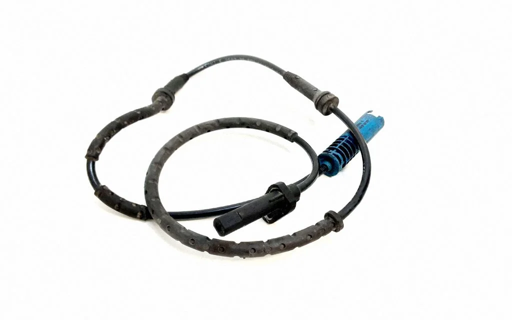 Czujnik ABS tylny – BMW Seria 7 E65 E66 (2001-2008)