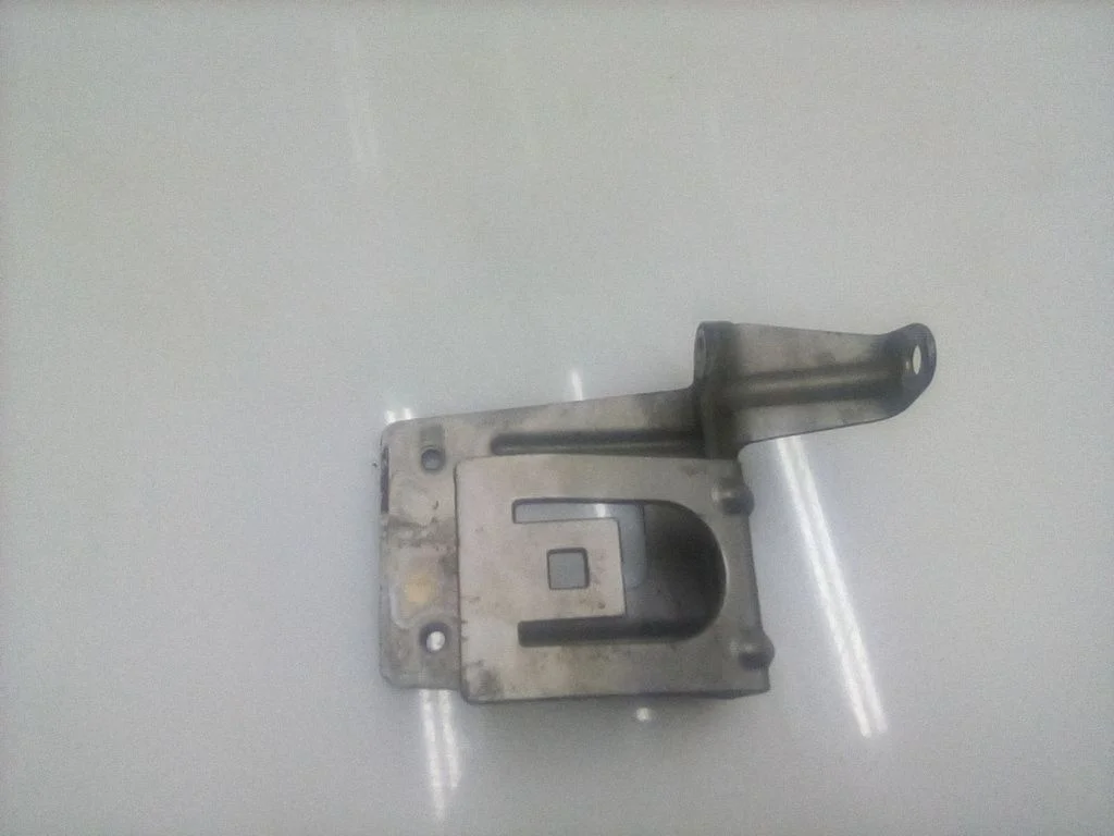 Other engine bay part