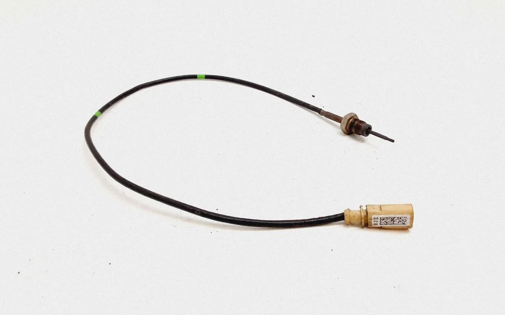 Exhaust gas temperature sensor 04L906088JF