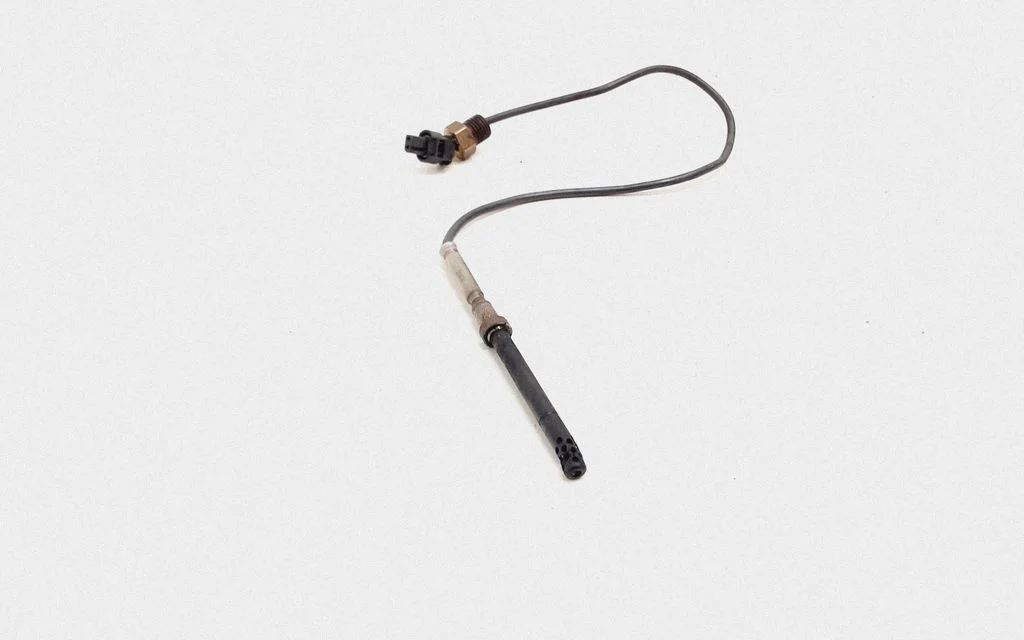 Exhaust gas temperature sensor – Mercedes-Benz S-Class W221 (2005-2013)