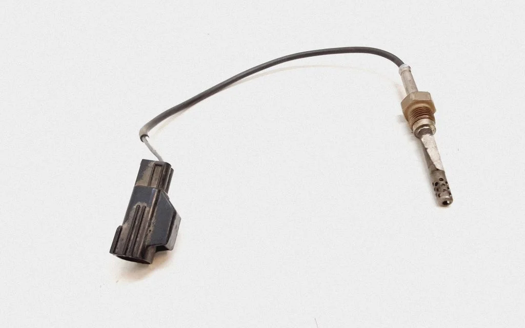 Exhaust gas temperature sensor – Volvo V70 (2005-2008)