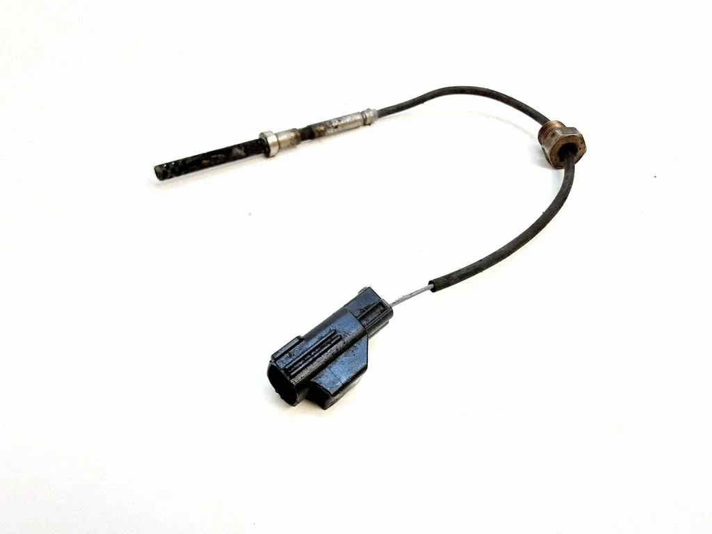 Exhaust gas temperature sensor – Volvo V70 (2005-2008)