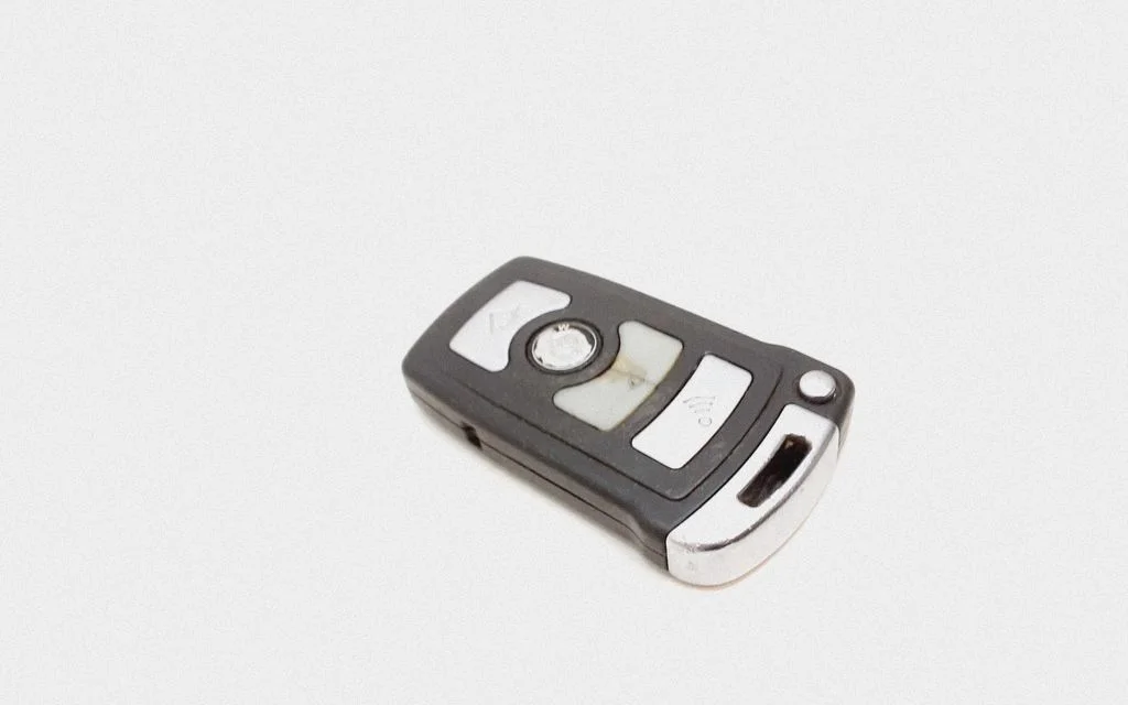 Ignition key/card – BMW 7 Series E65 E66 (2001-2008)
