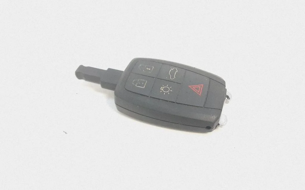 Ignition key/card – Volvo V50 (2004-2007)
