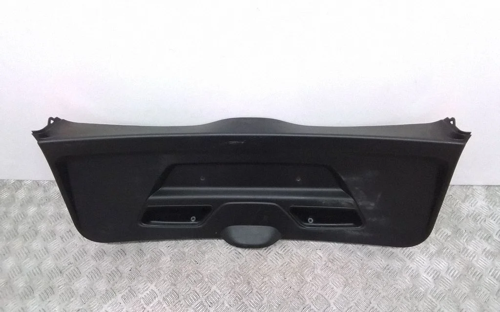 Tagaluugi kate – BMW i3 (2013-)