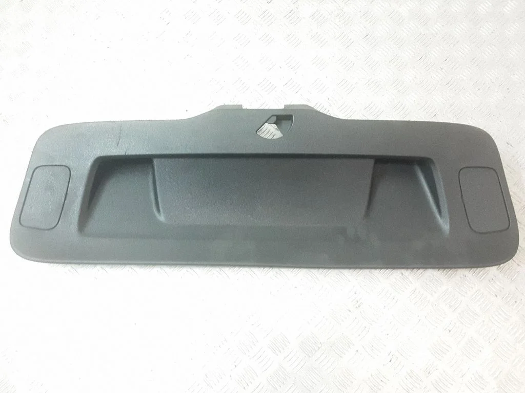 Tailgate trim 561867605D