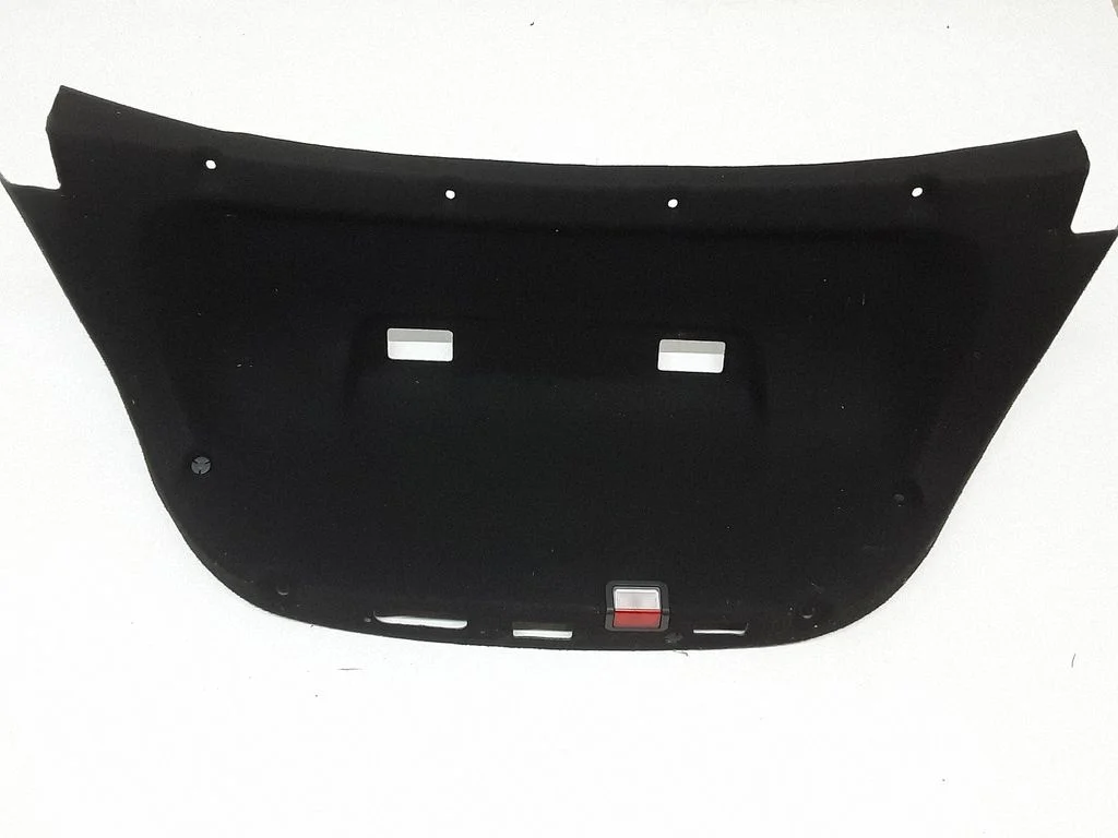 Tailgate trim – Mercedes-Benz C-Class W205 (2014-2021)