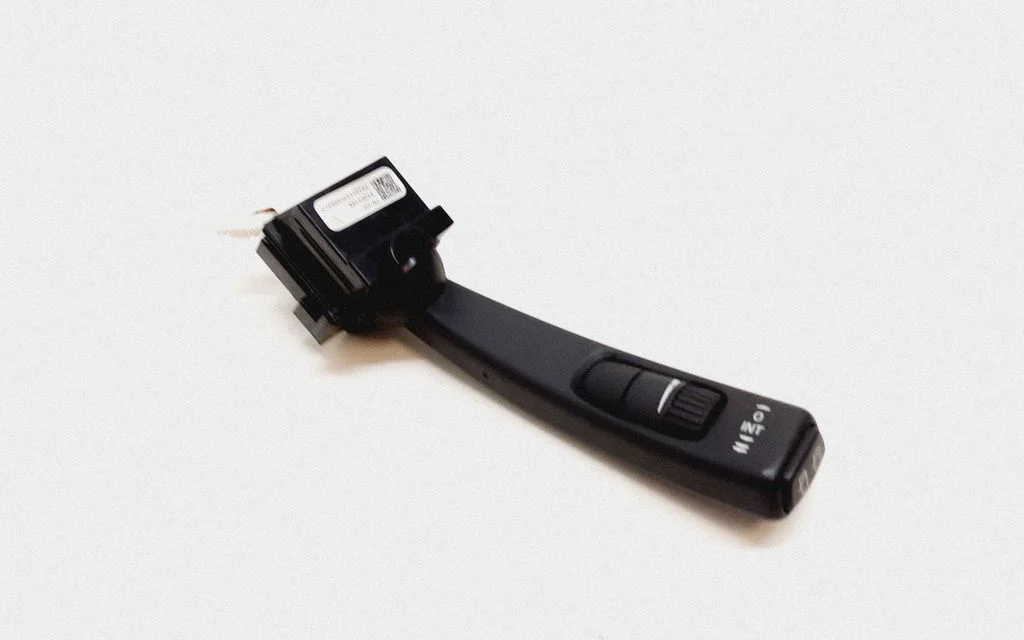 Wiper control stalk – Volvo V70 (2008-2013)