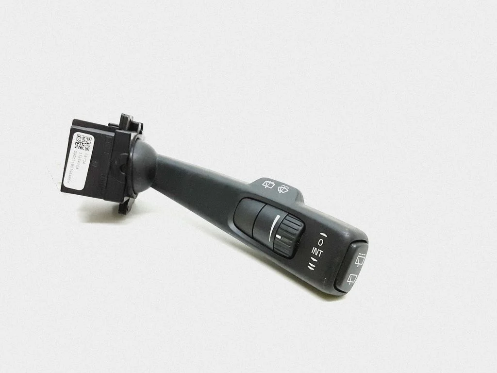 Klaasipuhastite hoob – Volvo XC60 (2009-2013)