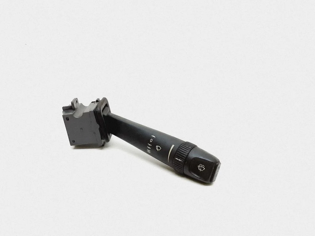 Wiper control stalk – Volvo S80 (2004-2006)