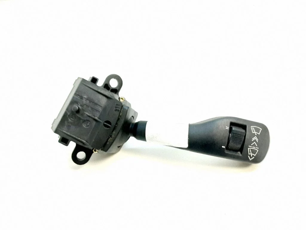 Klaasipuhastite hoob – BMW X5 E53 (1999-2006)