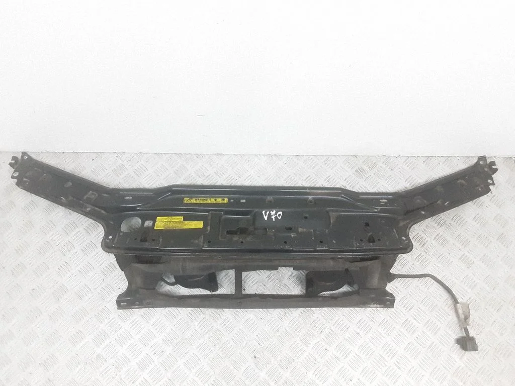 Top upper radiator support slam panel – Volvo V70 (2000-2004)