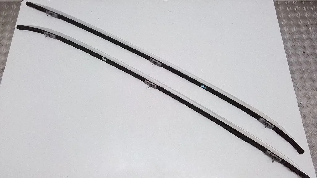 Katuse pikivardad „sarved" – BMW X5 F15 (2013-2017)