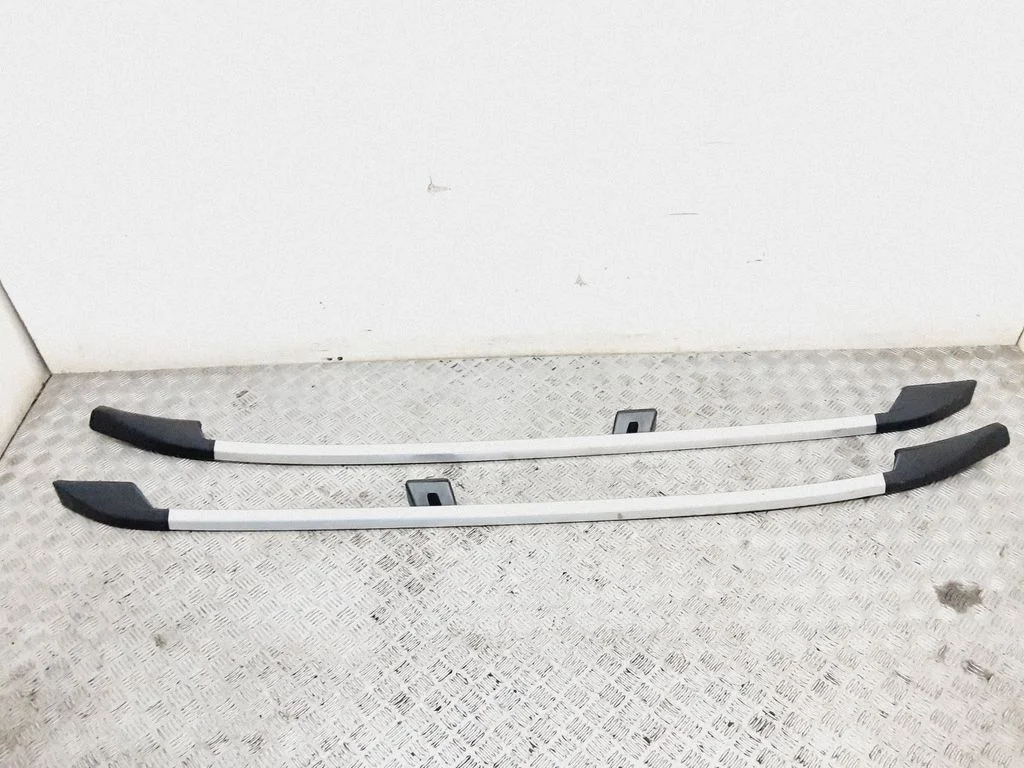 Roof bar rail