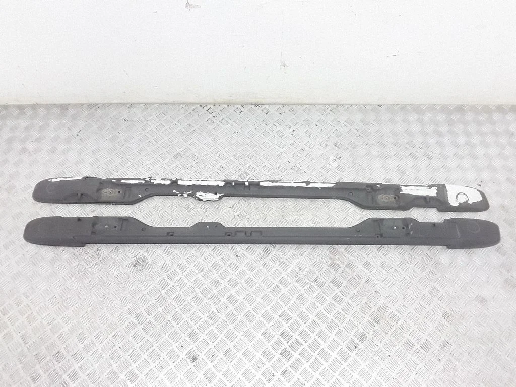Roof bar rail 25686D