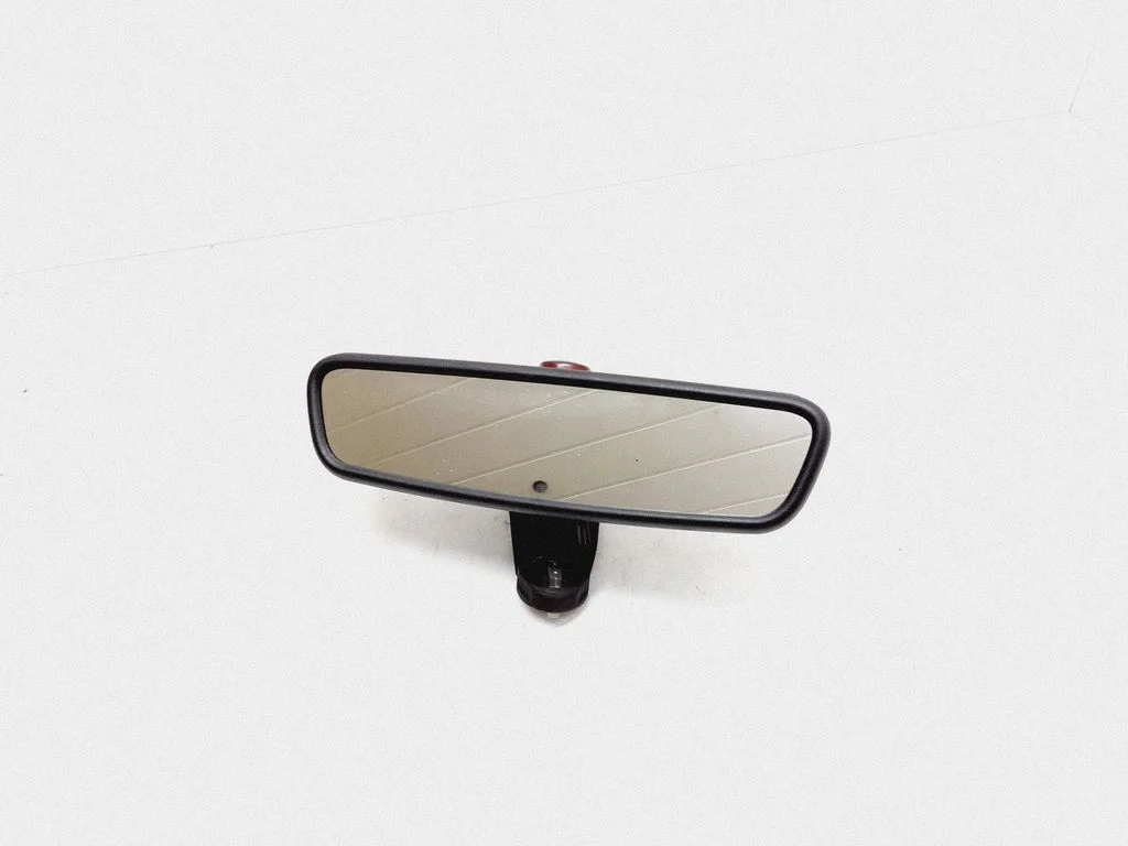 Rear view mirror (interior) 026534