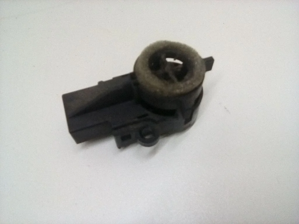 Interior temperature sensor – Volvo S80 (2007-2013)