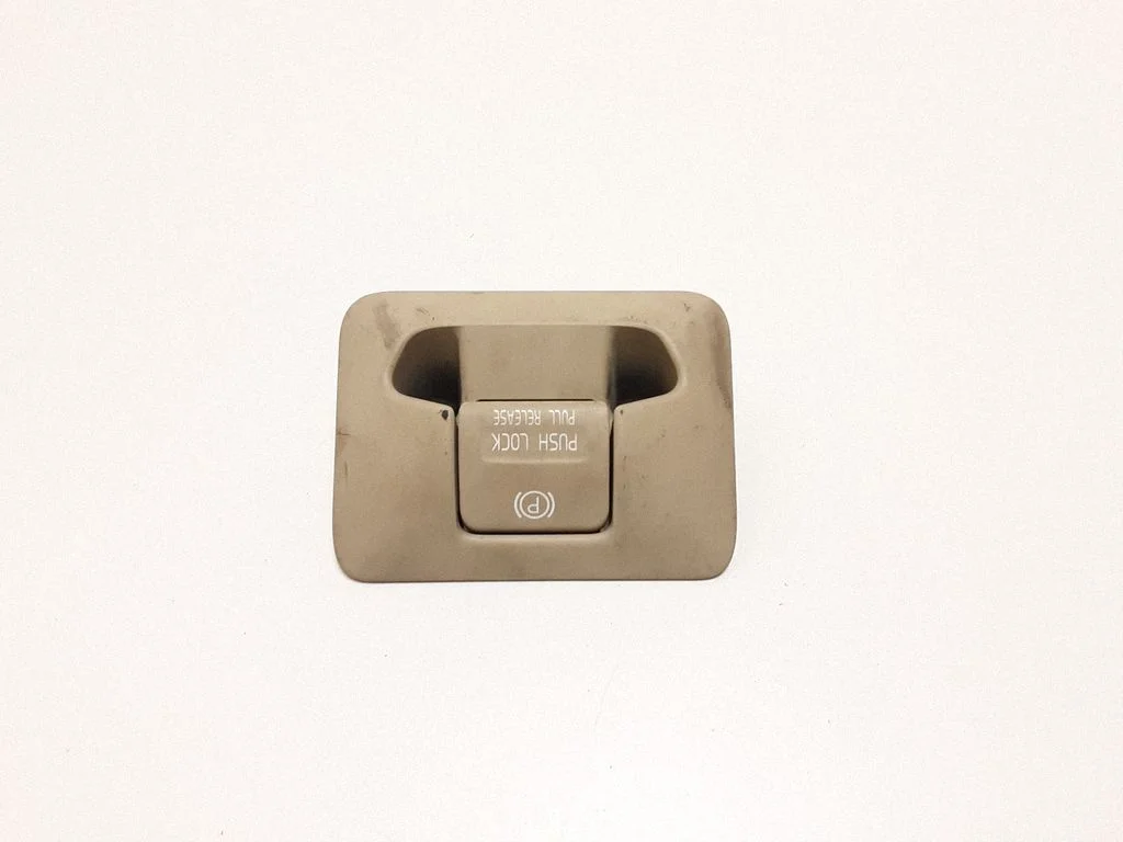 Hand parking brake switch – Volvo S60 (2014-2018)