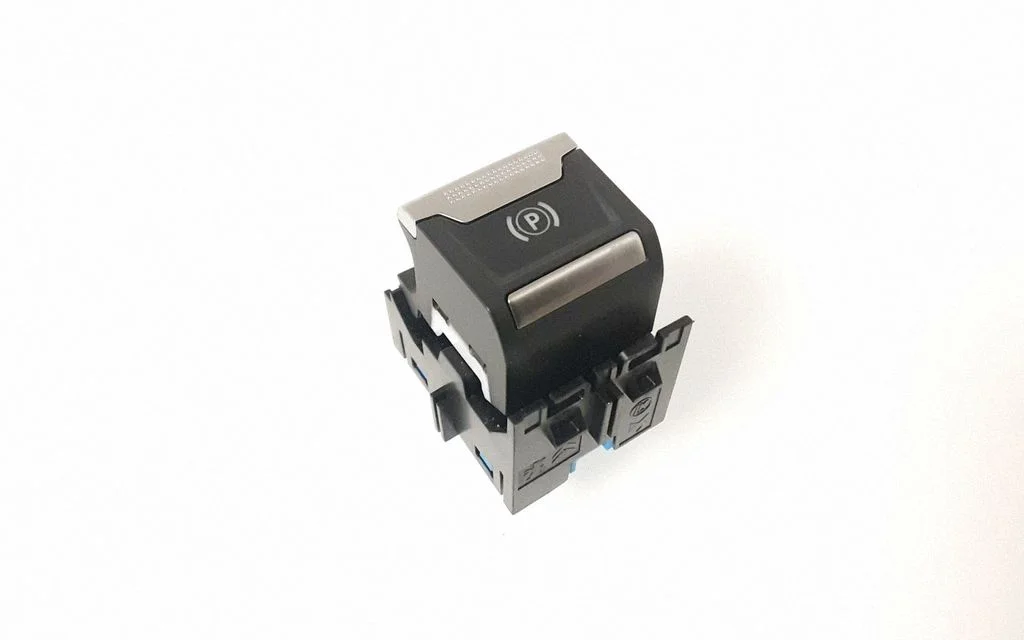 Hand parking brake switch – Mercedes-Benz ML-Class W166 (2012-2017)