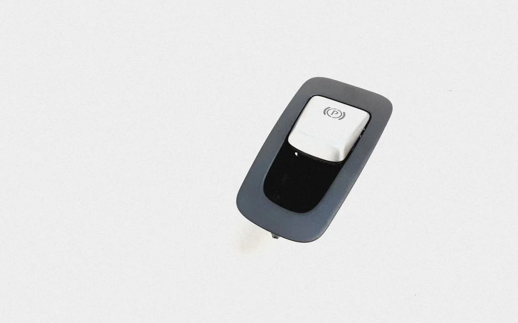 Hand parking brake switch – Mercedes-Benz GLC-Class C253 (2016-)