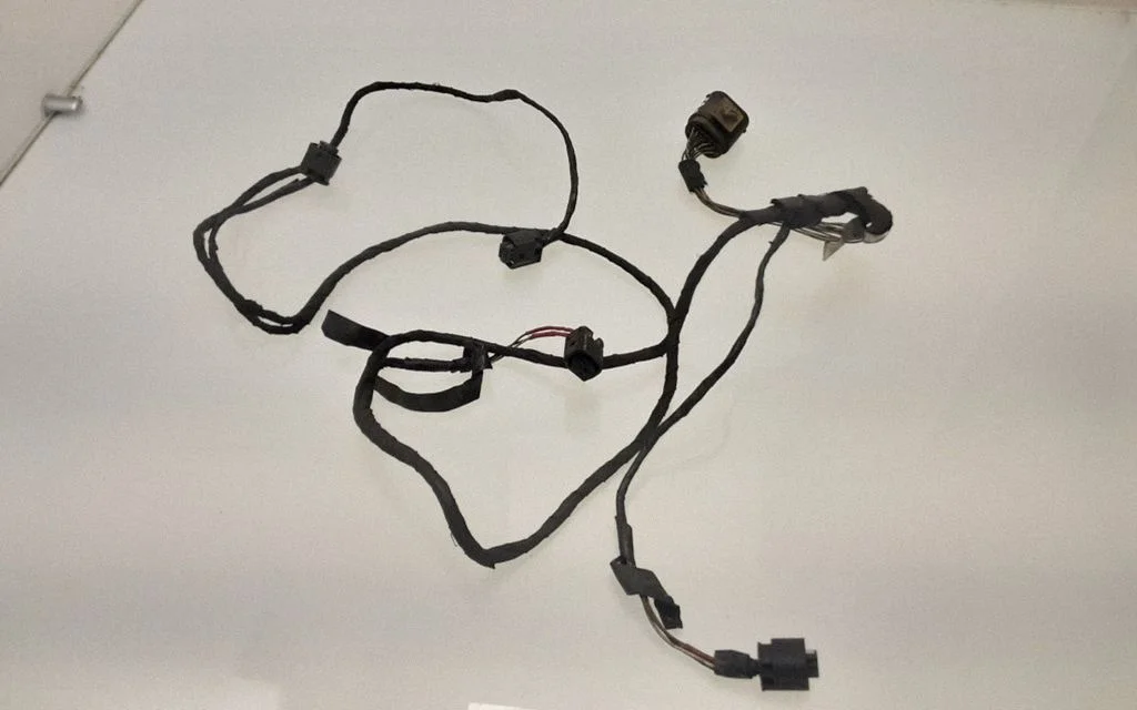 Parking sensor (PDC) wiring loom – BMW 7 Series E65 E66 (2001-2008)