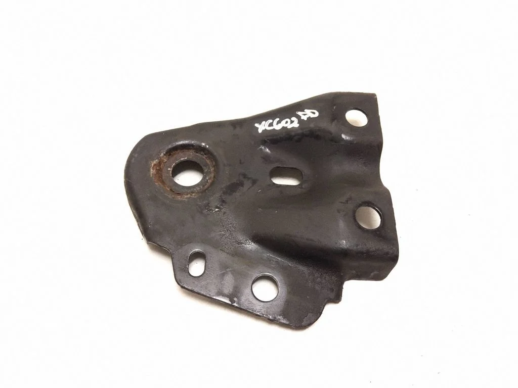 Muu esivedrustuse osa – Volvo S60 (2011-2013)