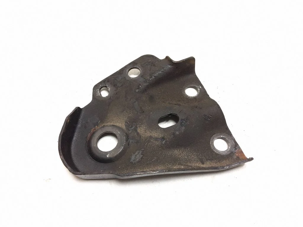 Muu esivedrustuse osa – Volvo XC60 (2009-2013)