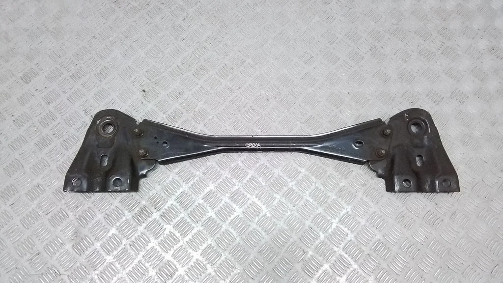 Muu esivedrustuse osa – Volvo XC60 (2009-2013)