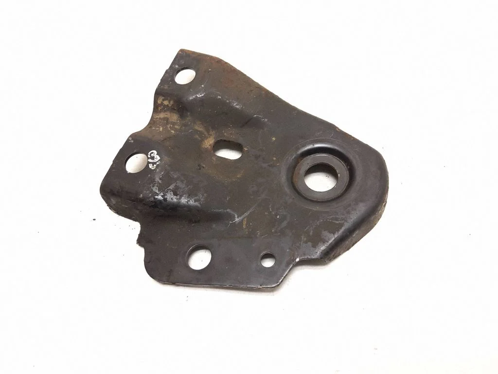 Muu esivedrustuse osa – Volvo S60 (2011-2013)