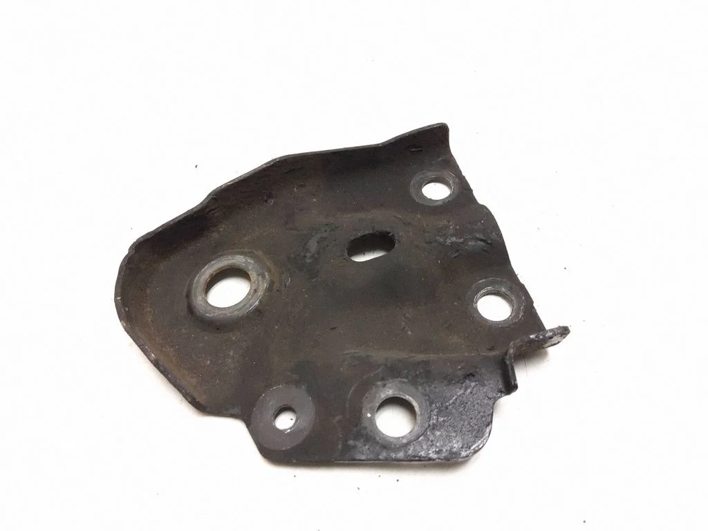 Muu esivedrustuse osa – Volvo XC60 (2009-2013)