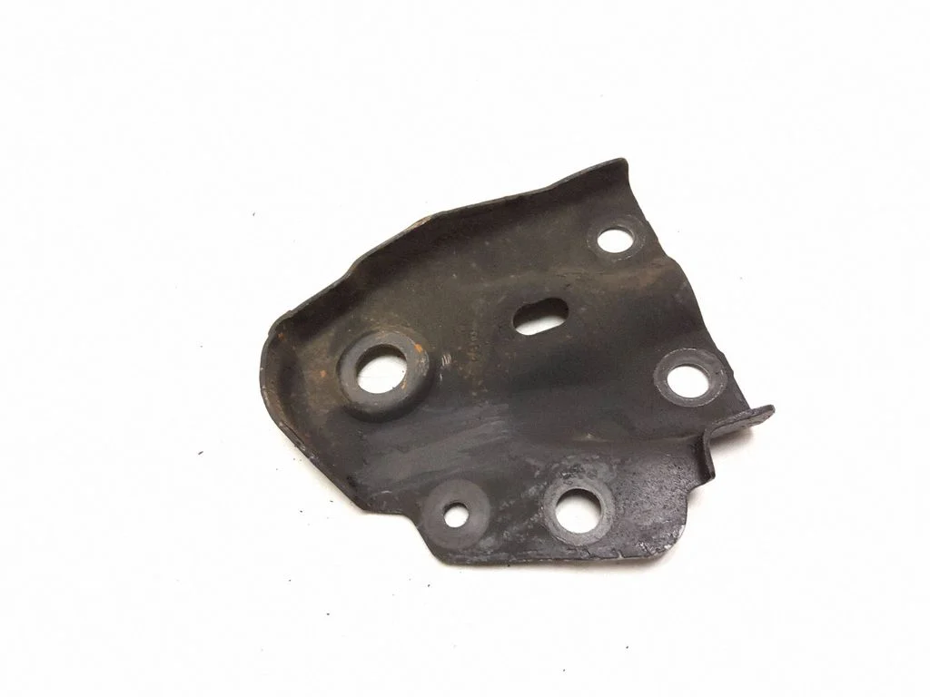 Muu esivedrustuse osa – Volvo S80 (2007-2013)