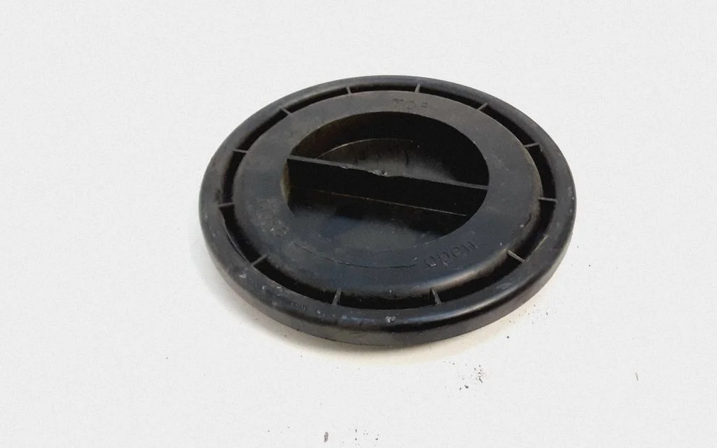 Headlight/headlamp dust cover 1305219144