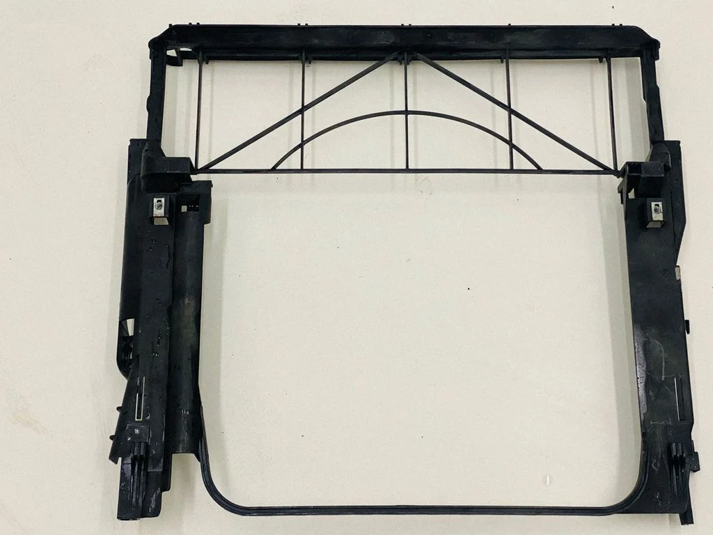 Radiator mount bracket – BMW X5 E53 (1999-2006)